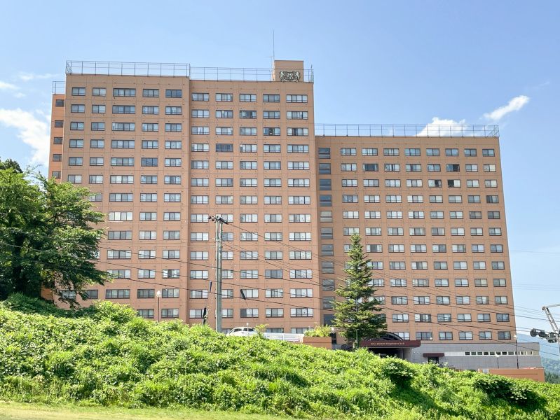 Lions Mansion Echigo Yuzawa No.2 1K Apartment for Sale in Niigata - Thumbnail 2