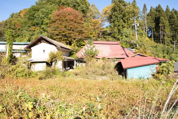 100 Yen Meiji-Era House, Dozo & Warehouse Set in Nagano - Thumbnail 2