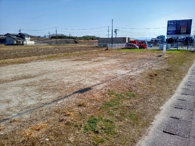 Vacant 451 sqm Commercial Shop Space for Rent in Toyoda City - Thumbnail 2
