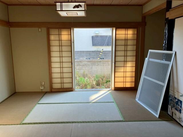 5DK Detached House for Sale in Nagahama, Kochi City - Thumbnail 3