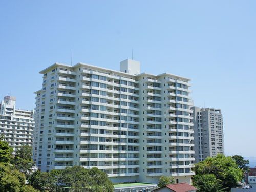 2LDK Apartment for Sale in Atami, Shizuoka - 73.16m² - Thumbnail 3