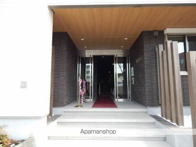Modern 2LDK Apartment for Rent in Kagoshima City - Thumbnail 4