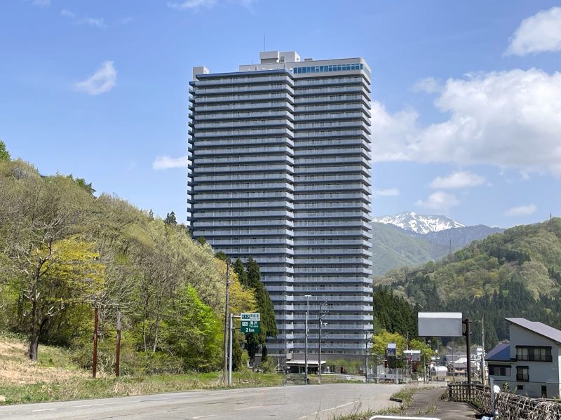 2LDK 45m² Apartment for Sale in Yuzawa, Niigata - Thumbnail 2