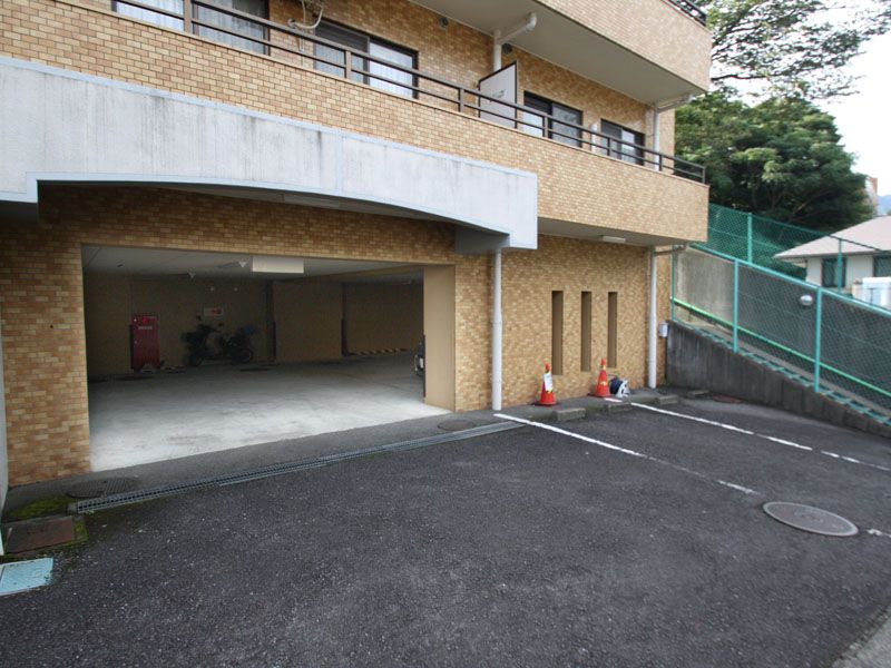 Lions Mansion Yugawara No. 5 - 1LDK Apartment in Atami, Shizuoka - Thumbnail 4