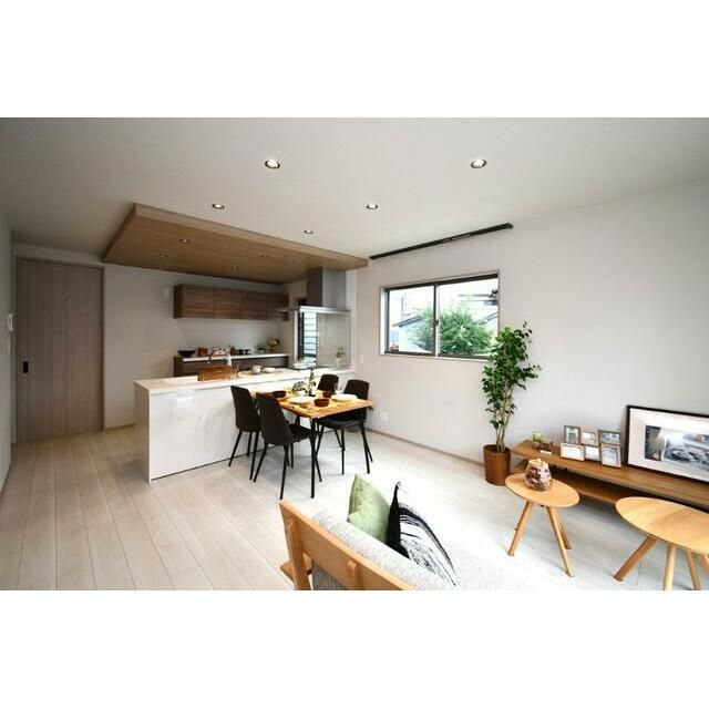 New 4LDK House for Sale in Kochi City, Kochi Prefecture - Thumbnail 4