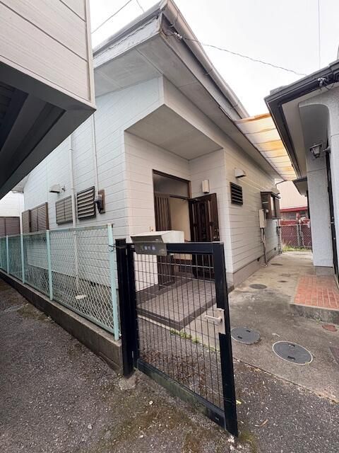 3LDK House for Sale in Kochi City - 90m2 on 281m2 Land - Thumbnail 2