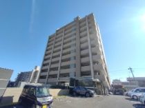 Modern 2LDK Apartment for Rent in Kagoshima City, 67.9 sqm - Thumbnail 2