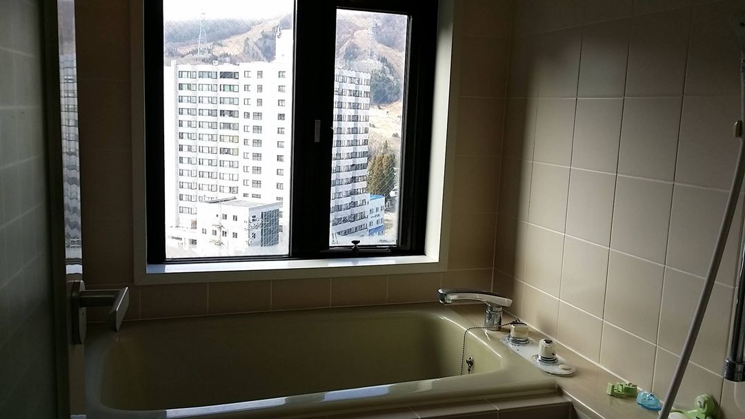 2LDK Naeba Ski Resort Apartment with Onsen for 1M Yen - Thumbnail 3