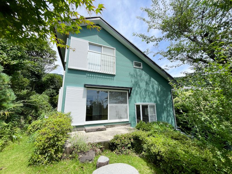 Renovated 3LDK Villa with Hot Spring in Atami's Angel Forest Resort - Thumbnail 2