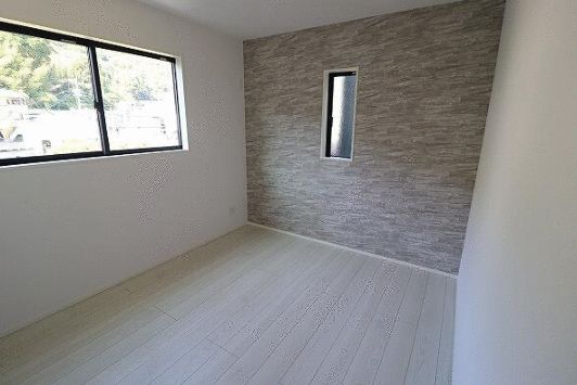 New 3LDK House for Sale in Kochi City, Takami-cho - Thumbnail 2