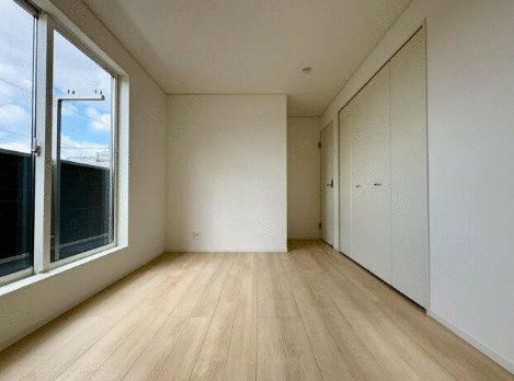 New 5LDK House Near Tosayamada Station in Kami City - Thumbnail 3