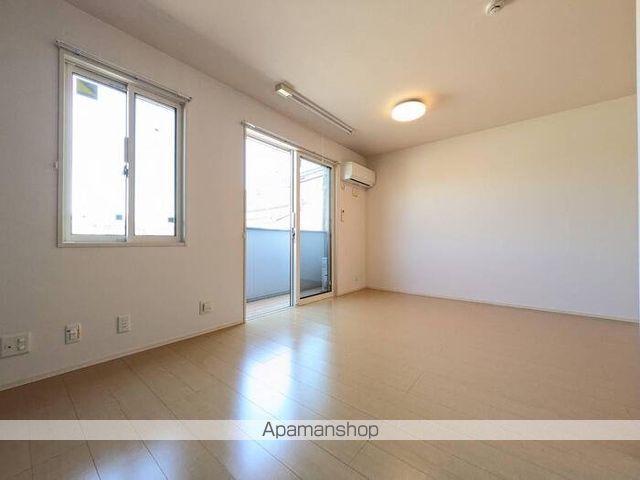 1R Apartment for Rent in Himeji Near Sanyo Aboshi Station - Thumbnail 3