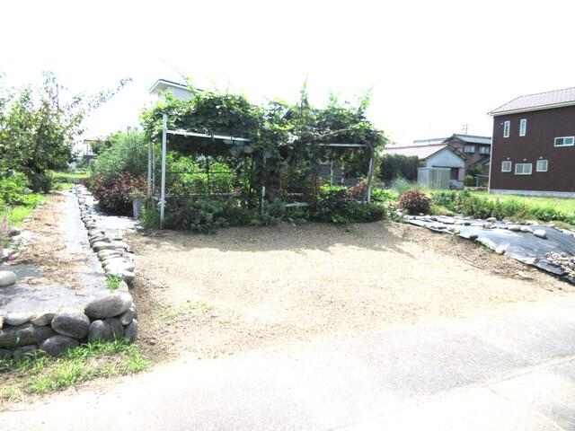 Property details - Land for sale | Aichi Prefecture, Niwa-gun, Fuso-cho, Oaza Kashiwamori, Hanadate - Thumbnail 3