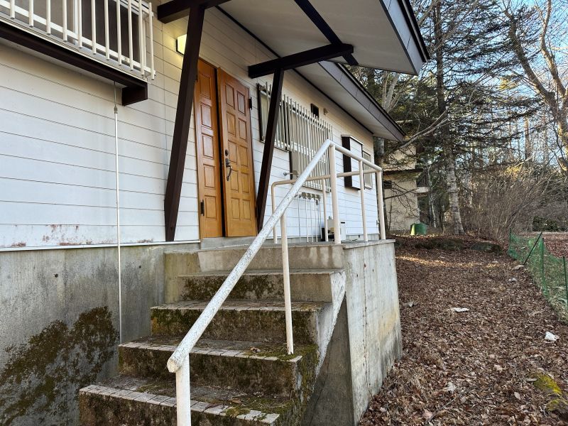 2LDK Villa in Fuji Sakura Highland, Narusawa - Thumbnail 2