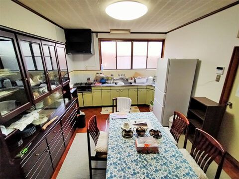 Renovated 7DK House in Shimotsu-cho, Nara with Parking - Thumbnail 3