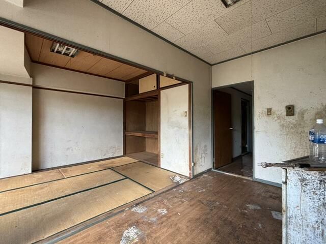 2DK Apartment for Sale in Kochi City, 42.13 sqm - Thumbnail 3