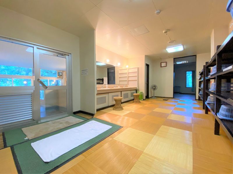 4DK Resort Condo in Kusatsu Onsen with Natural Hot Spring - Thumbnail 3