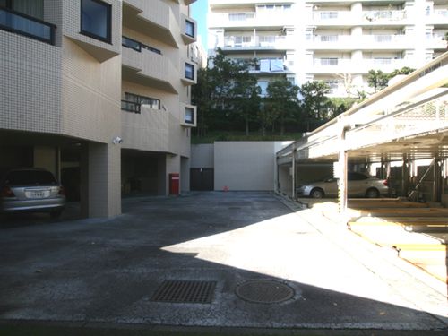 Belcreare Atami 1LDK Condo with Onsen & Pool | Atami City - Thumbnail 3