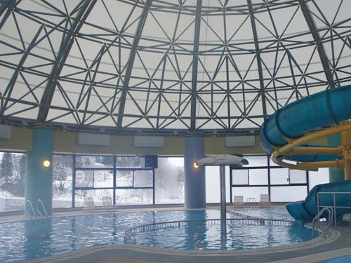 1LDK Resort Condo in Yuzawa, Niigata - 56m² with Hot Spring - Thumbnail 2