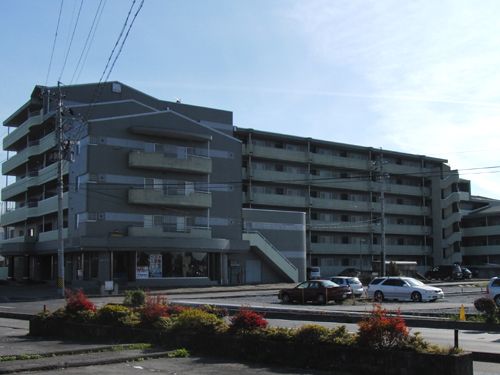 VITA Saku 2DK Condo for Sale in Nagano with Mountain Views - Thumbnail 4