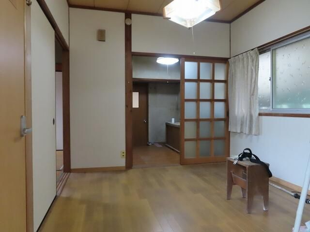 Spacious 9K House for Sale in Kochi City Near Hotarubashi Station - Thumbnail 4