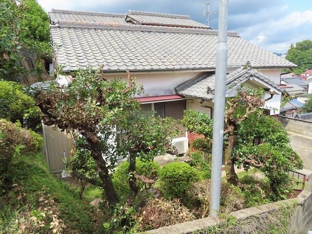 Spacious 9K House for Sale in Kochi City Near Hotarubashi Station - Thumbnail 2
