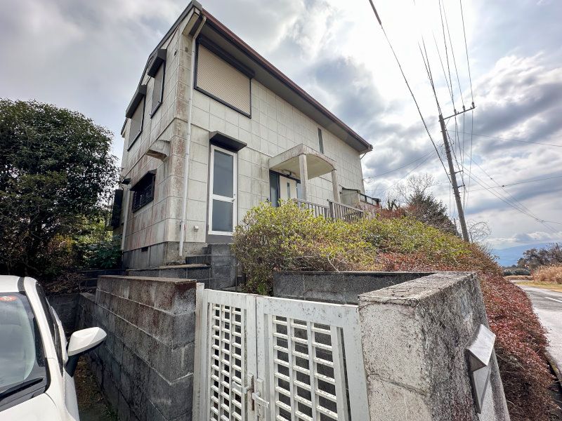 Detached House with Mount Fuji and Sea Views in Fujimi New Town - Thumbnail 2