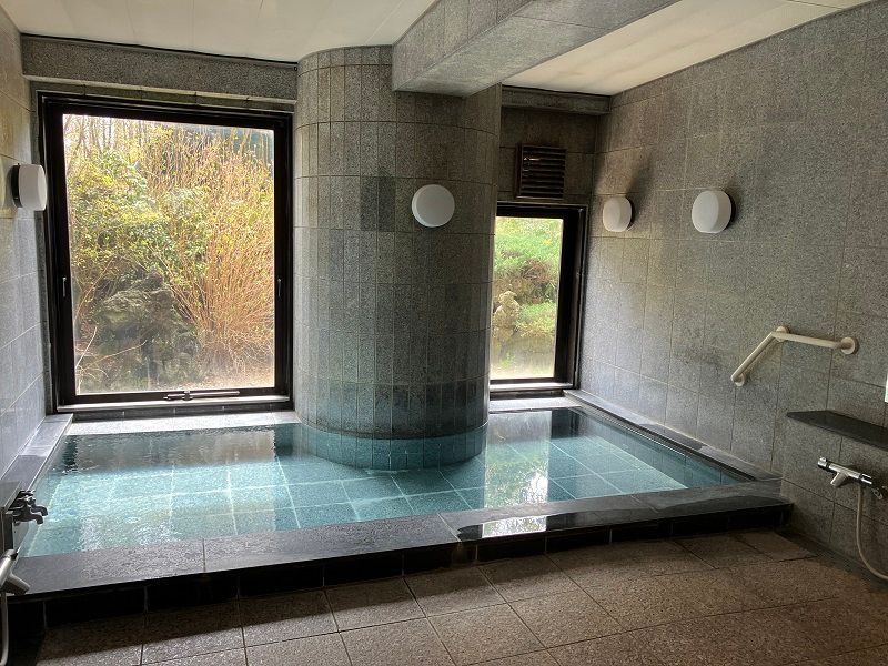 1LDK Apartment for Sale in Yamanakako, Yamanashi - 66.75m² - Thumbnail 3
