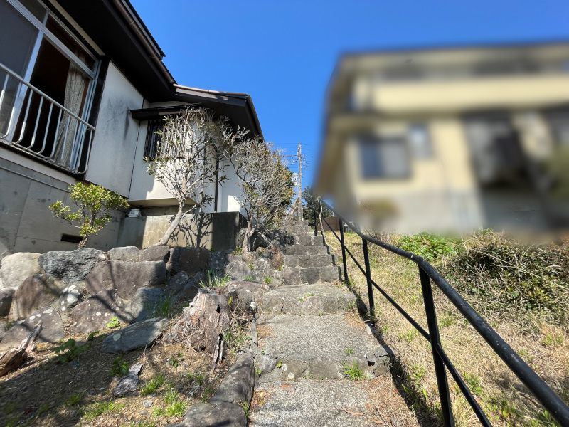 3.5M Yen Villa with Optional Onsen in Izu's Angel Forest Resort - Thumbnail 3
