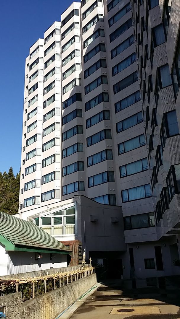 2LDK Apartment with Hot Spring in Yuzawa, Niigata - 1M Yen - Image 1