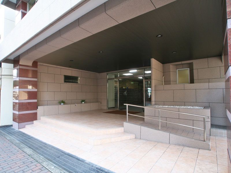 Sakimicho Heights 1K Condo with Onsen in Atami - Thumbnail 3