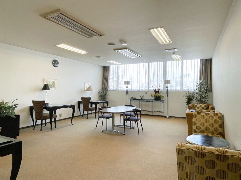 19-Story Resort Condominium in Yuzawa, Niigata for Sale - Thumbnail 4