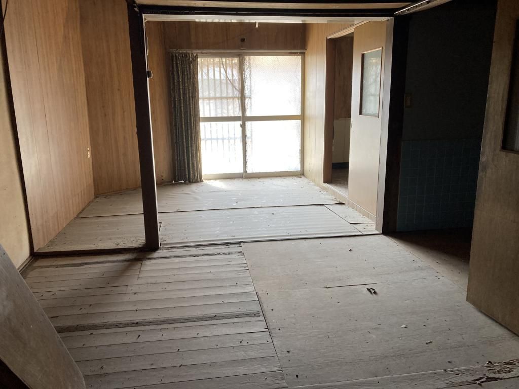 Detached House for Sale in Chikujo Town, Fukuoka - 284.65 sqm - Thumbnail 2