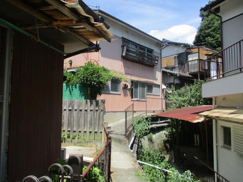 4K Detached House for Sale in Yawatahama with Panoramic Views - Thumbnail 2