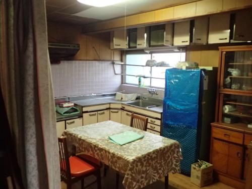 7LDK Kominka with Forest & Rice Field Land for Renovation in Misaki - Thumbnail 2