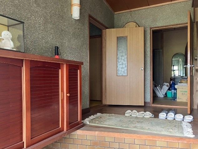 6DK Rental House with Storage in Saijo City, Ehime - Thumbnail 3
