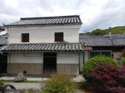 Traditional 8DK Home in Iyo City with 704㎡ Land — Image 1, Iyo, Ehime