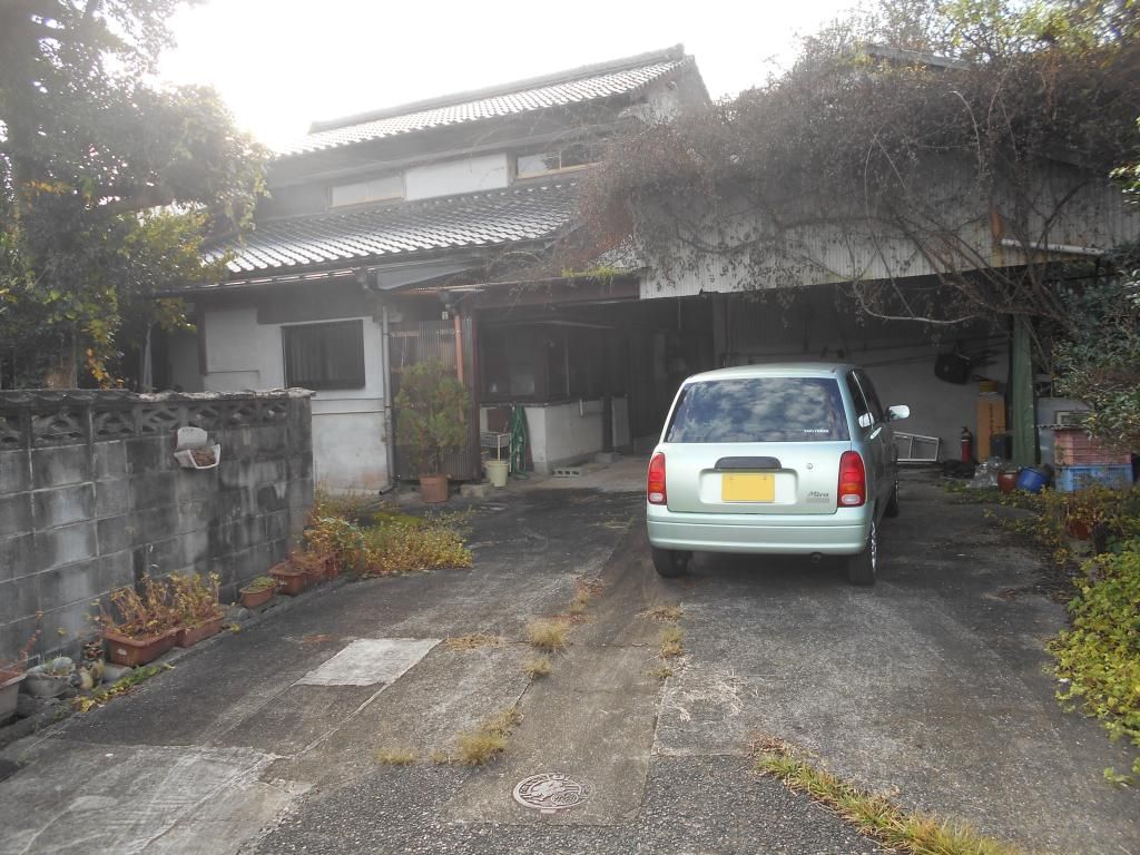 7DK Wooden House with Garden in Imari, Saga - Akiya Bank Property - Thumbnail 2