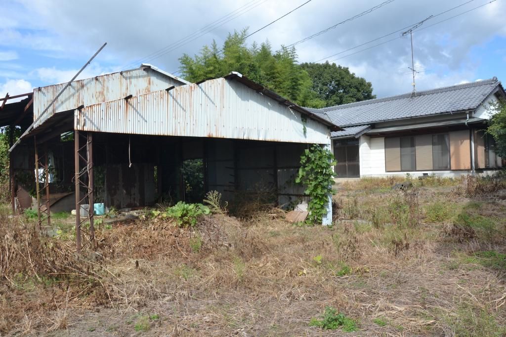 Spacious 3LDK House Near JR Ikedani Station - Thumbnail 2