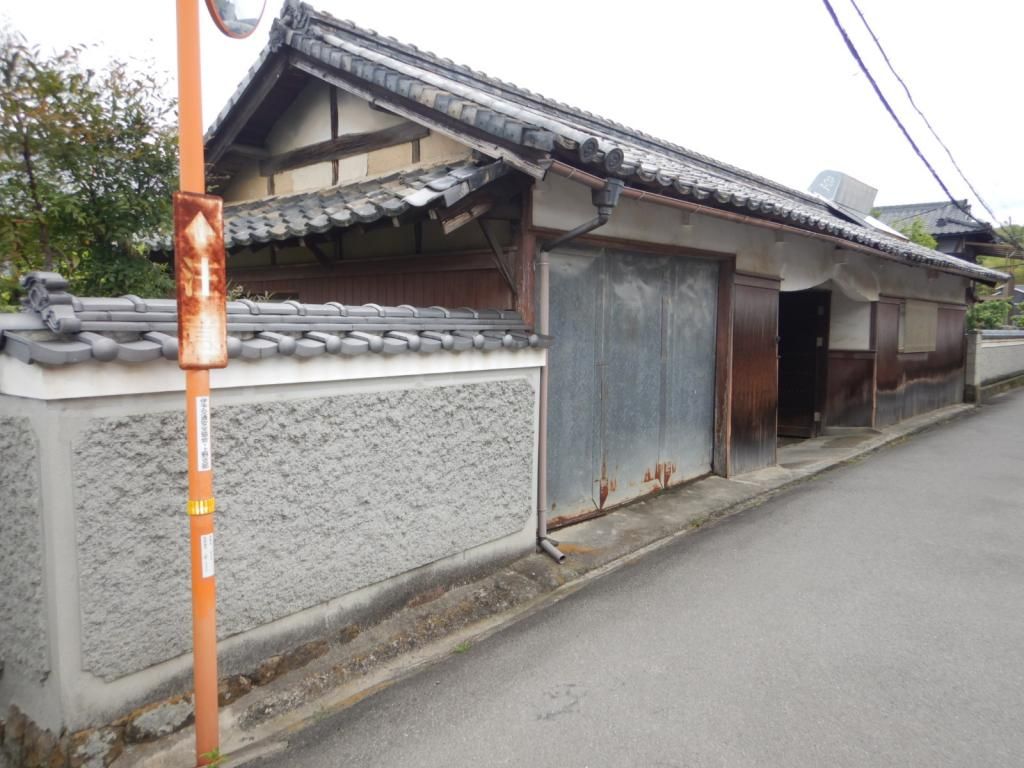 Renovated 8DK Kominka House for Sale in Iyo City, Ehime - Thumbnail 4