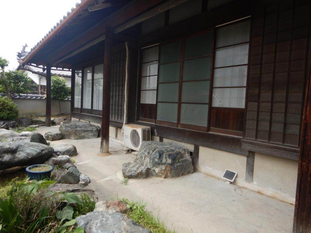 Renovated 8DK Kominka House for Sale in Iyo City, Ehime - Thumbnail 2