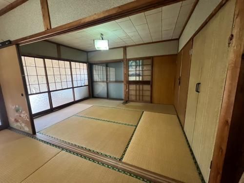8K Traditional House for Sale in Minamikyushu, Kagoshima - Thumbnail 2