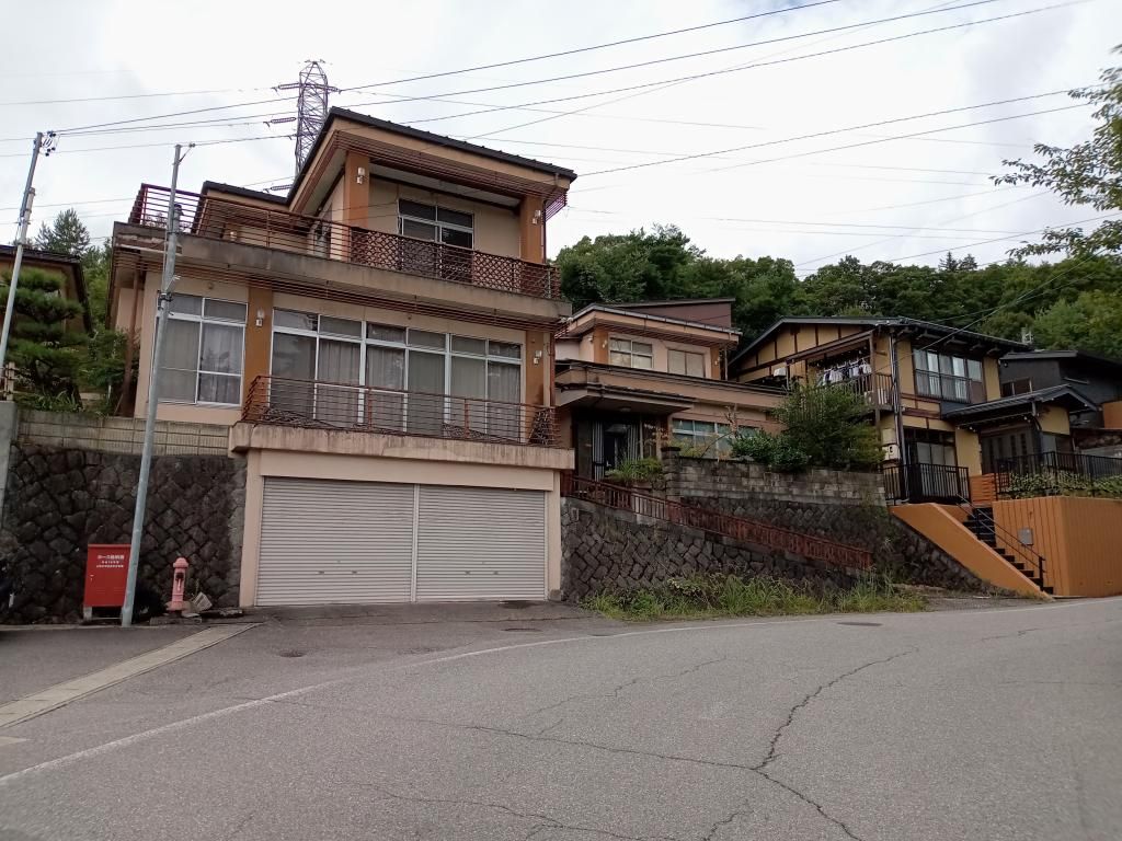 9LDK Family Home for Sale in Takayama, Gifu Prefecture - Thumbnail 2
