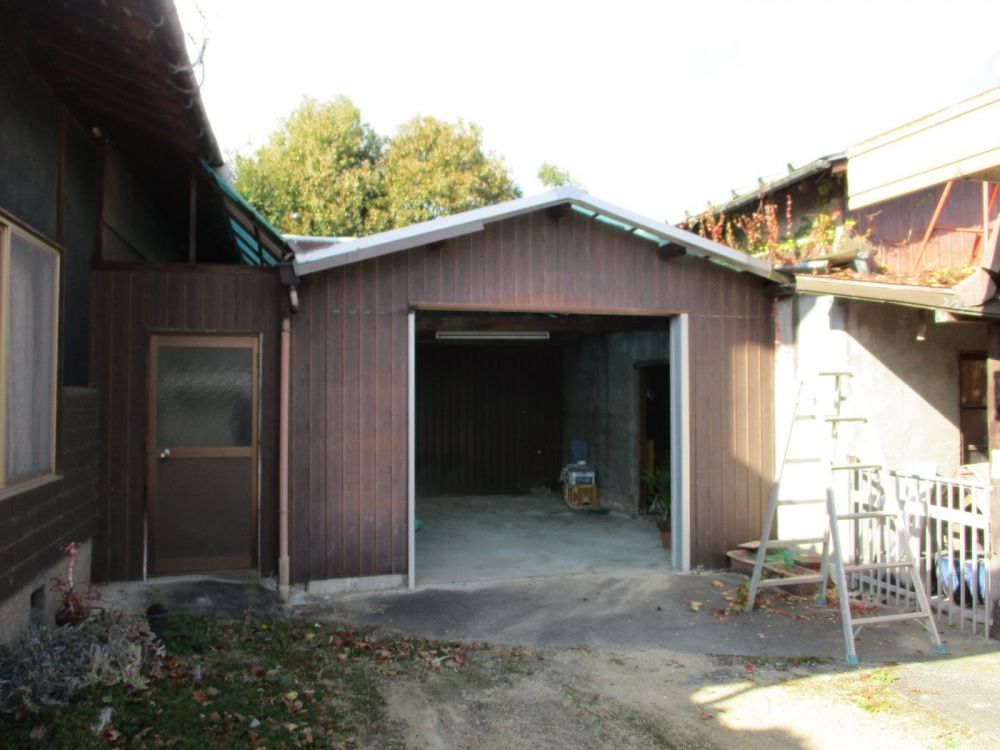 6DK Detached House for Sale in Manno, Kagawa - Large Corner Lot - Thumbnail 3