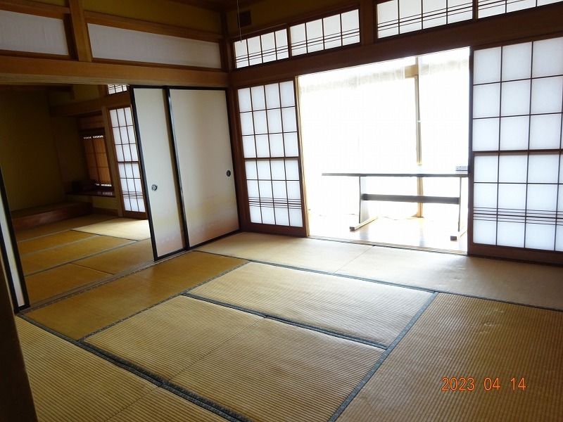 Spacious 6DK Japanese-Style Rental House with Courtyard in Fukushima - Thumbnail 2