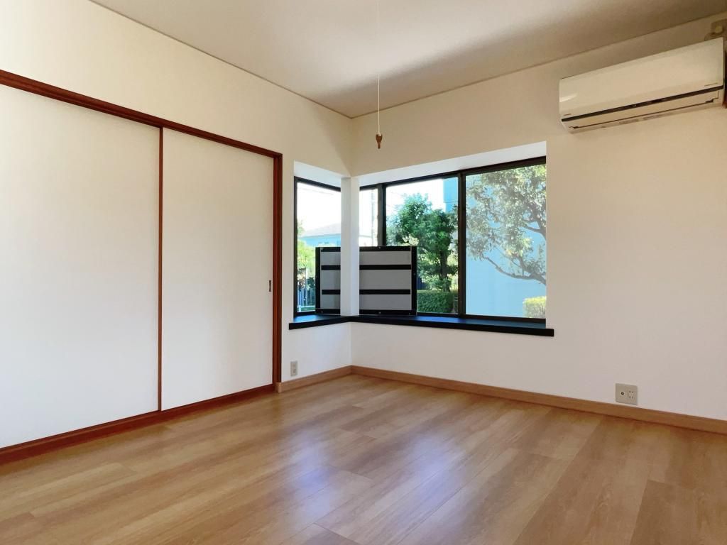 4LDK House for Sale in Quiet Fukui City Neighborhood - Thumbnail 2