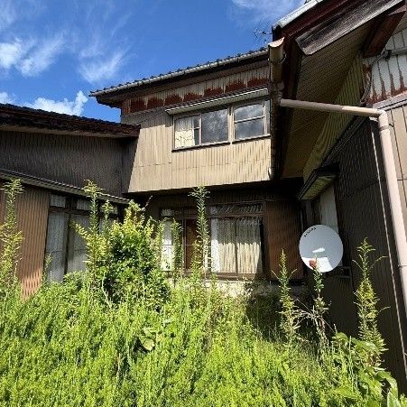 1978 Detached House for Sale in Oyabe, Toyama - 146.61 sqm - Image 1