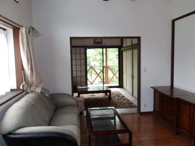 5LDK Home with Imported Tile & Stained Glass in Nikko, Tochigi - Thumbnail 3