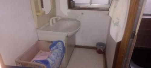 7LDK Detached House for Sale in Nyuzen, Toyama - 270 sqm - Thumbnail 3