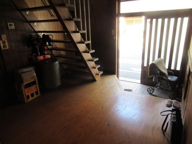 Large 3-Story Rental House in Echizen Town, Fukui - Thumbnail 2